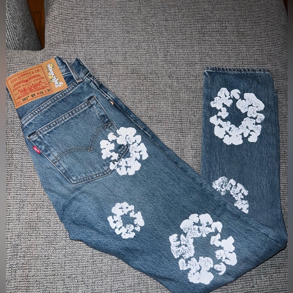 Denim Tears / Levi’s 501 Cotton Wreath Jeans Light Wash